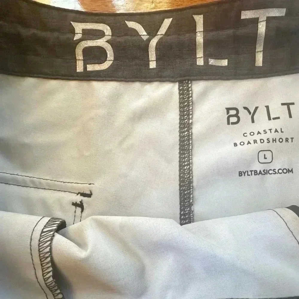 BYLT “Coastal Board Short” Green/Black Camo Print Size Large EUC!
